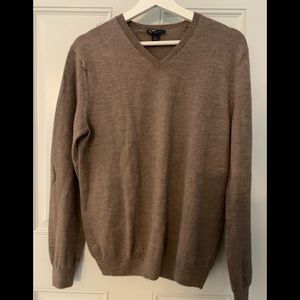 Men’s sweater